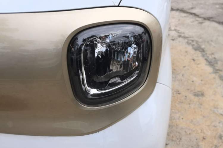Used Bestune Pony 2025 222km Range Linglong Horse Left Front Headlight