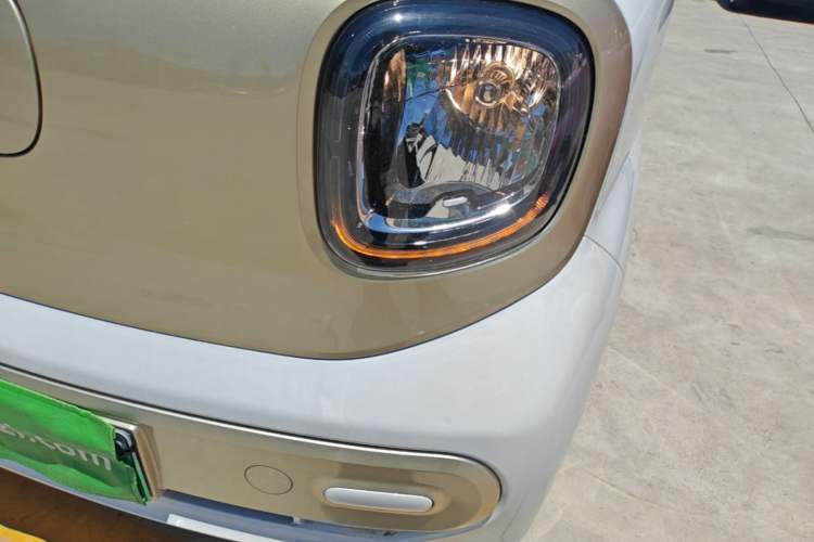 Used Bestune Pony 2025 222km Range Agile Horse Left Front Headlight