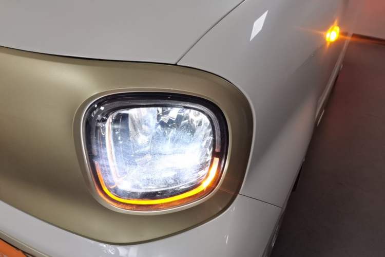 Used Bestune Pony 2025 222km Range Agile Horse Left Front Headlight