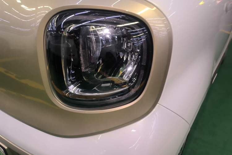 Used Bestune Pony 2025 222km Range Agile Horse Left Front Headlight