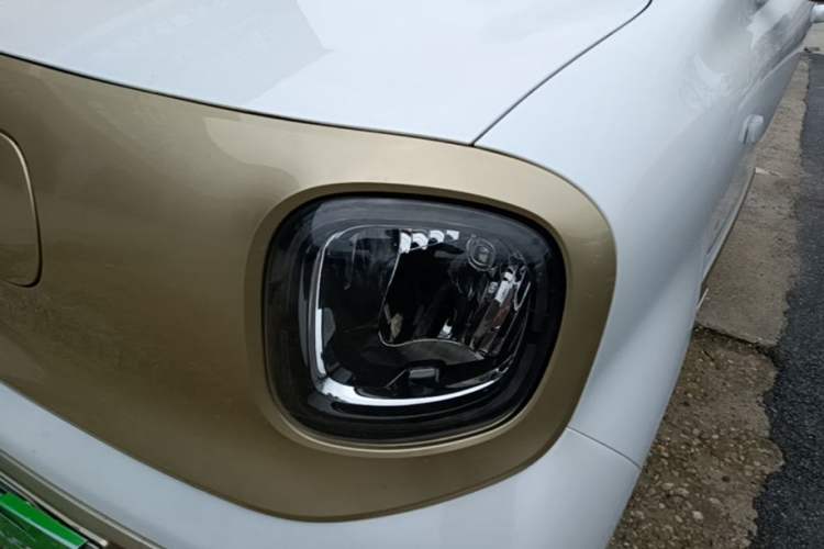 Used Bestune Pony 2025 222km Range Agile Horse Left Front Headlight