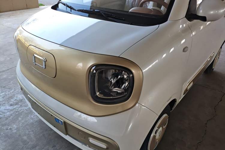 Used Bestune Pony 2025 222km Range Agile Horse Left Front Headlight