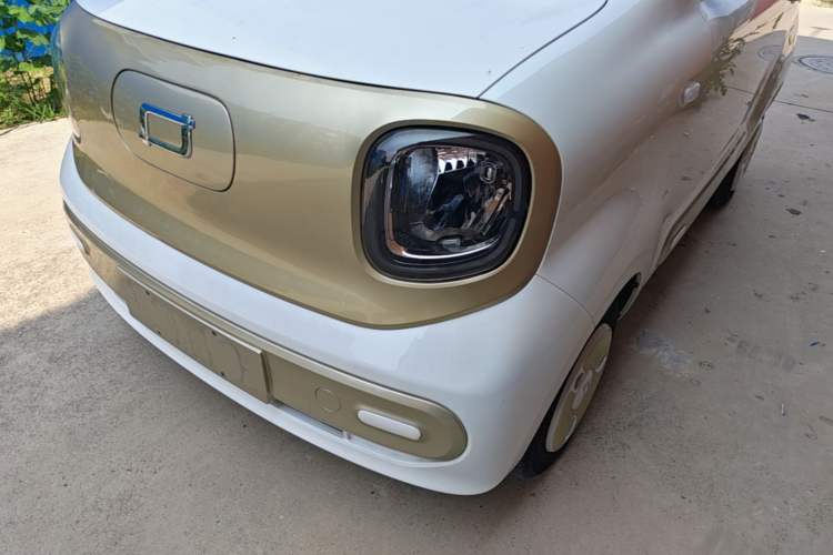 Used Bestune Pony 2025 222km Range Agile Horse Left Front Headlight