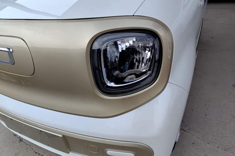 Used Bestune Pony 2025 222km Range Agile Horse Left Front Headlight