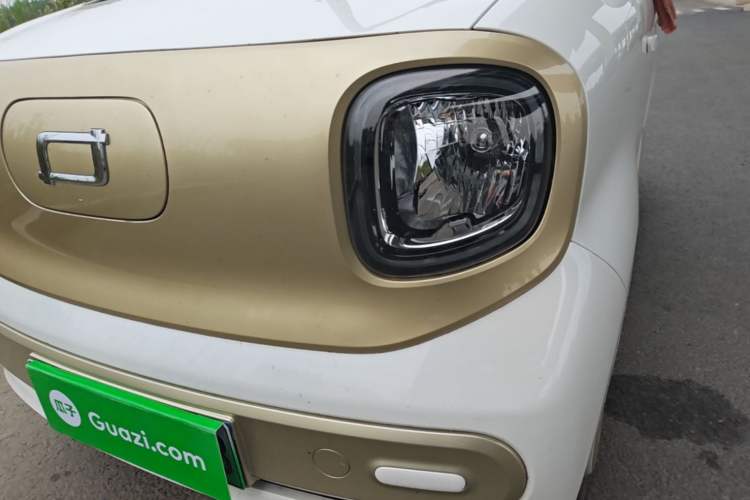 Used Bestune Pony 2025 222km Range Elegant Horse Left Front Headlight