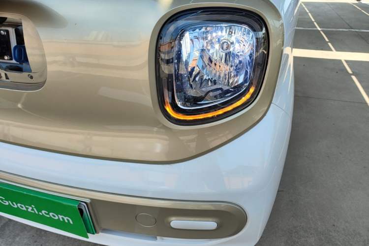 Used Bestune Pony 2025 222km Range Agile Horse Left Front Headlight