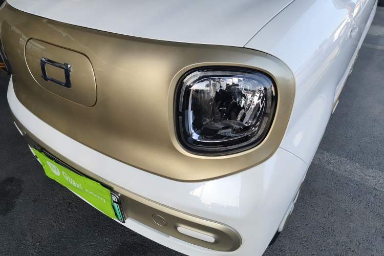 Used Bestune Pony 2025 222km Range Agile Horse Left Front Headlight