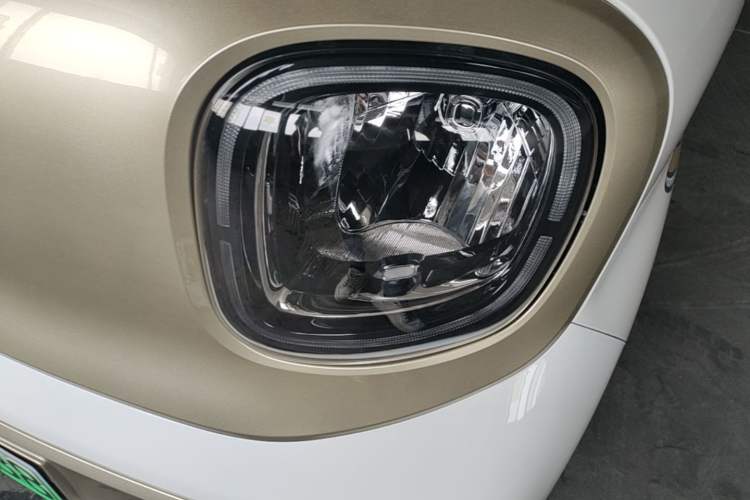 Used Bestune Pony 2025 222km Lightning Horse Left Front Headlight
