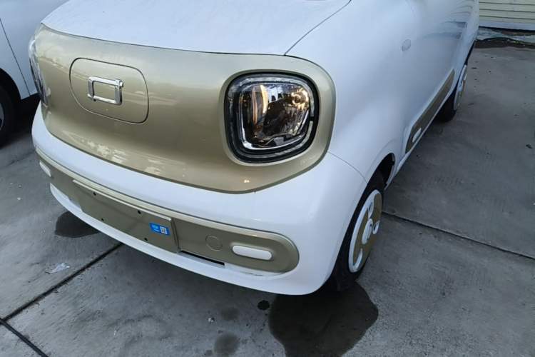 Used Bestune Pony 2025 222km Range Agile Horse Left Front Headlight