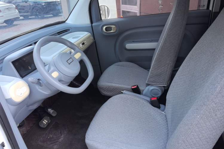 Used Bestune Pony 2025 222km Range Agile Horse Left Front Seat