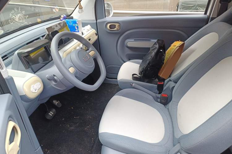 Used Bestune Pony 2025 222km Range Linglong Horse