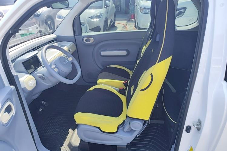 Used Bestune Pony 2025 222km Lightning Horse Left Front Seat