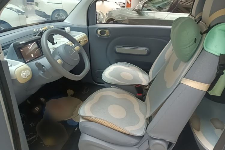 Used Bestune Pony 2025 222km Range Agile Horse Left Front Seat