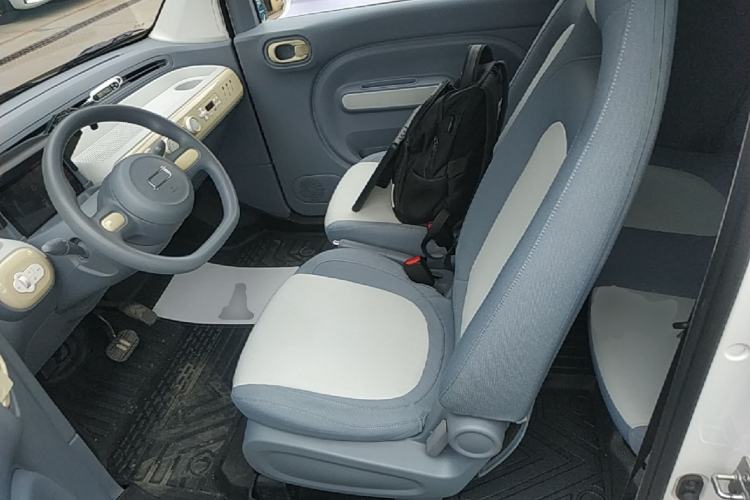 Used Bestune Pony 2025 222km Range Linglong Horse Left Front Seat