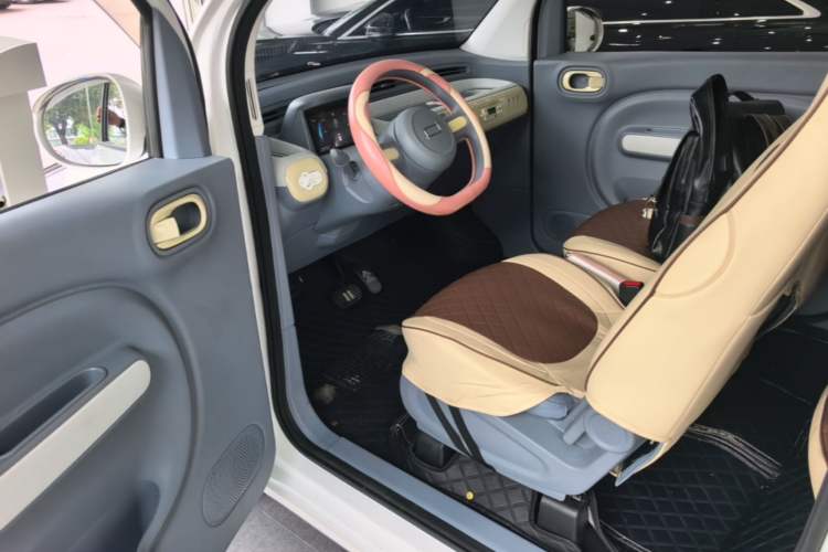 Used Bestune Pony 2025 222km Range Agile Horse Left Front Seat