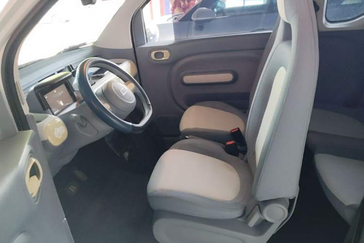 Used Bestune Pony 2025 222km Range Agile Horse Left Front Seat