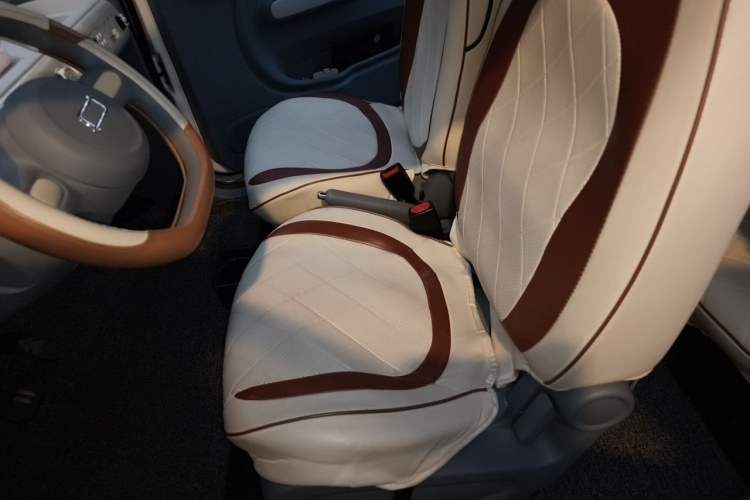 Used Bestune Pony 2025 222km Lightning Horse Left Front Seat