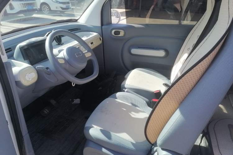Used Bestune Pony 2025 222km Range Agile Horse Left Front Seat
