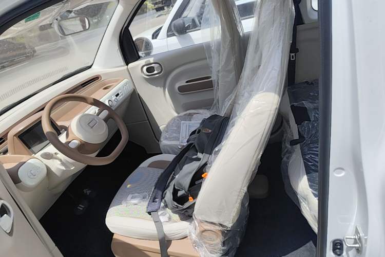 Used Bestune Pony 2025 222km Range Agile Horse Left Front Seat