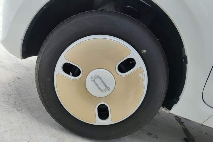 Used Bestune Pony 2025 222km Lightning Horse Left Front Wheel Hub