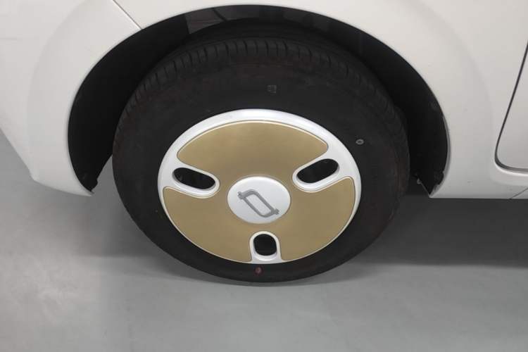 Used Bestune Pony 2025 222km Clever Horse Left Front Wheel Hub