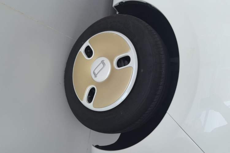 Used Bestune Pony 2025 222km Range Agile Horse Left Front Wheel Hub
