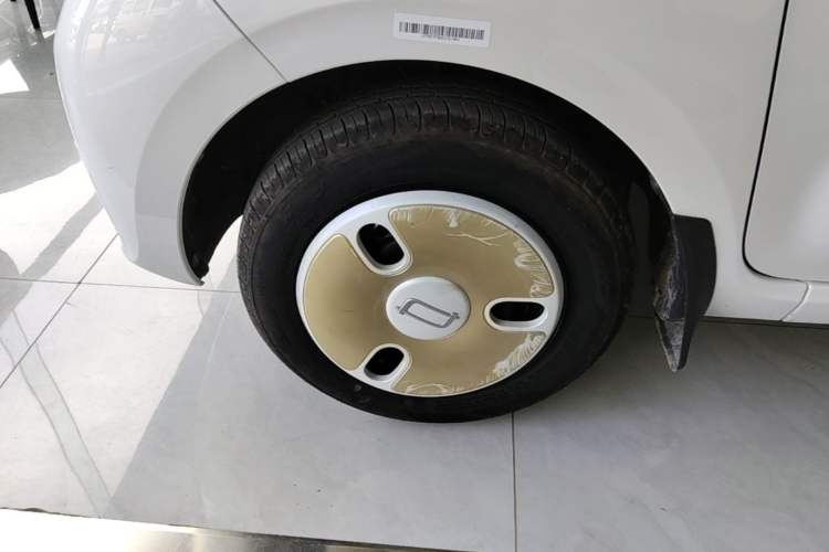 Used Bestune Pony 2025 222km Range Agile Horse Left Front Wheel Hub