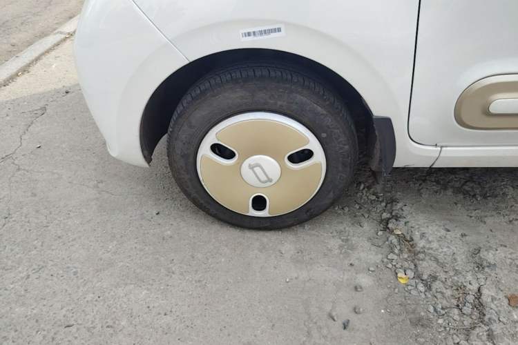 Used Bestune Pony 2025 222km Clever Horse Left Front Wheel Hub