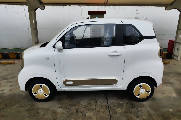 Used Bestune Pony 2025 222km Lightning Horse Left Side