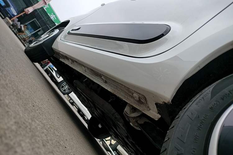 Used Bestune Pony 2025 222km Lightning Horse Left Side Sill