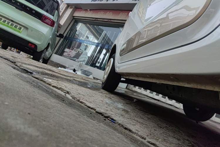 Used Bestune Pony 2025 222km Range Agile Horse Left Side Sill