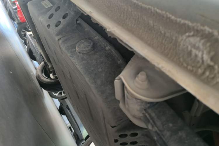 Used Bestune Pony 2025 222km Range Linglong Horse Left Side Sill