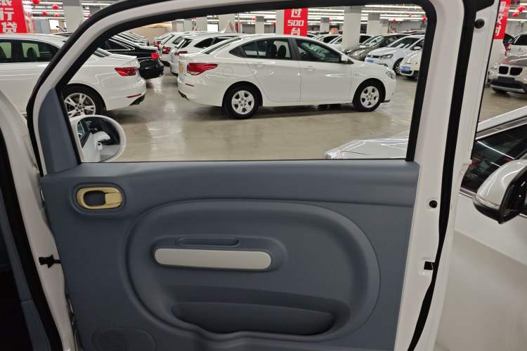 Used Bestune Pony 2025 222km Lightning Horse Right Front Door Interior
