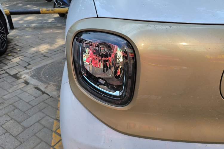 Used Bestune Pony 2025 222km Range Agile Horse Right Front Headlight