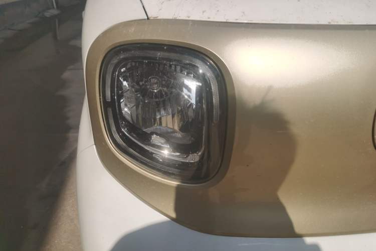 Used Bestune Pony 2025 222km Range Agile Horse Right Front Headlight