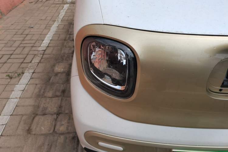 Used Bestune Pony 2025 222km Range Agile Horse Right Front Headlight