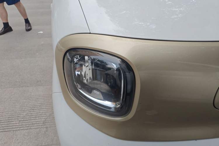 Used Bestune Pony 2025 222km Range Linglong Horse Right Front Headlight