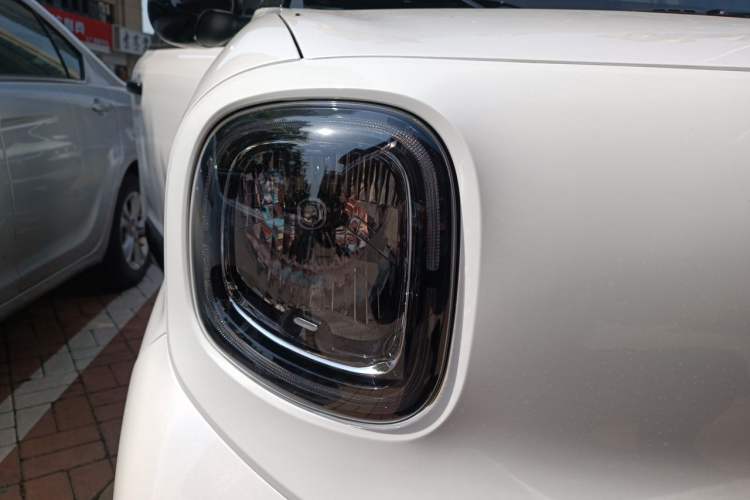 Used Bestune Pony 2025 222km Clever Horse Right Front Headlight