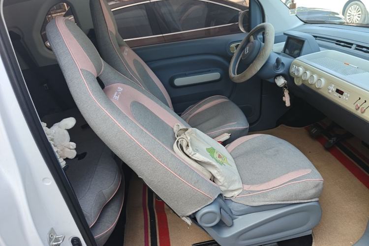 Used Bestune Pony 2025 222km Range Agile Horse Right Front Seat