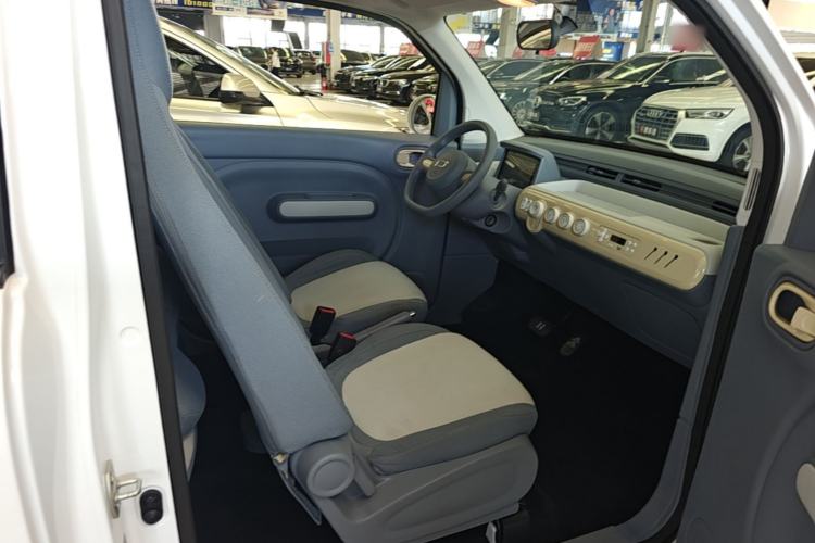 Used Bestune Pony 2025 222km Lightning Horse Right Front Seat