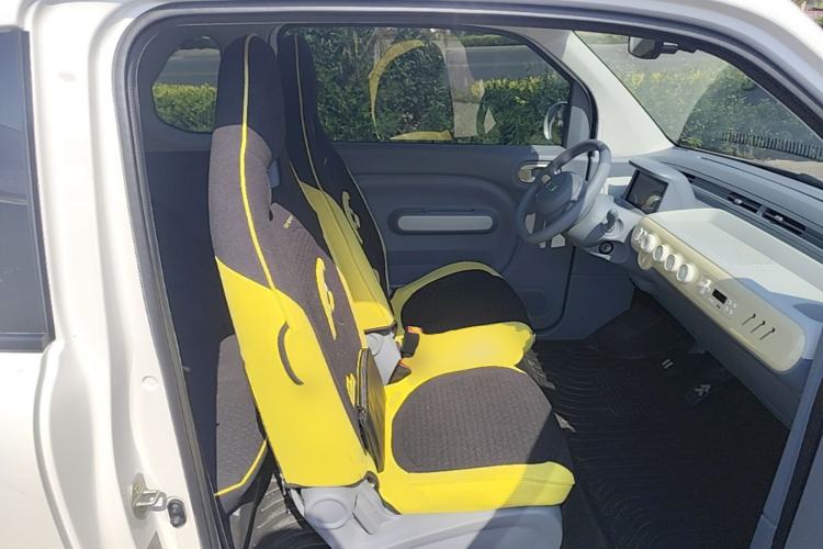 Used Bestune Pony 2025 222km Lightning Horse Right Front Seat