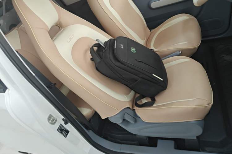 Used Bestune Pony 2025 222km Lightning Horse Right Front Seat
