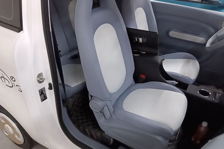 Used Bestune Pony 2025 222km Range Agile Horse Right Front Seat