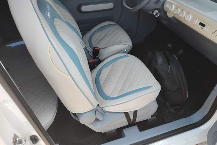 Used Bestune Pony 2025 222km Lightning Horse Right Front Seat