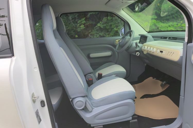 Used Bestune Pony 2025 222km Range Agile Horse Right Front Seat