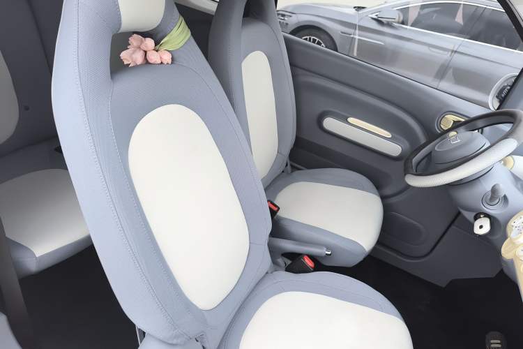 Used Bestune Pony 2025 222km Range Agile Horse Right Front Seat