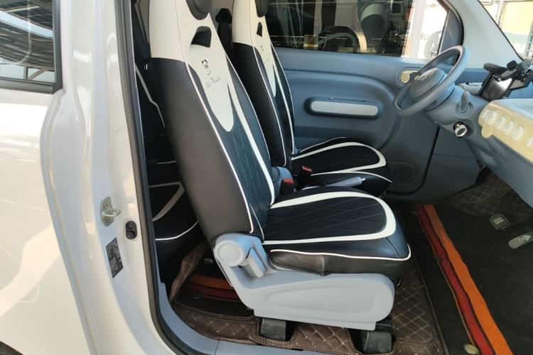 Used Bestune Pony 2025 222km Range Agile Horse Right Front Seat