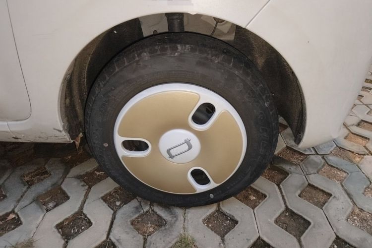 Used Bestune Pony 2025 222km Lightning Horse Right Front Wheel Hub