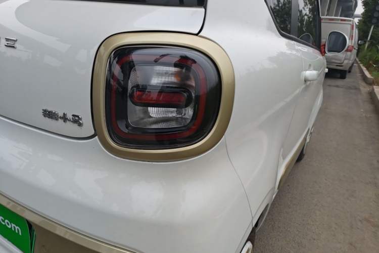Used Bestune Pony 2025 222km Range Elegant Horse Right Rear Taillight