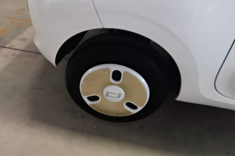 Used Bestune Pony 2025 222km Range Agile Horse Right Rear Wheel Hub